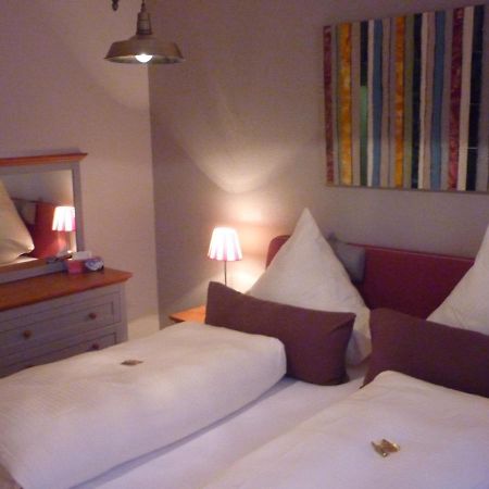 Zu Jeddelohs Lodge Hotel Gladenbach Esterno foto