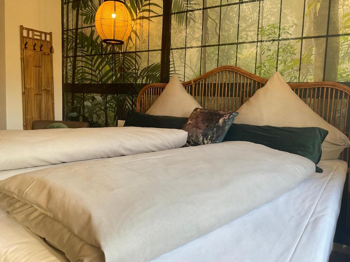 Zu Jeddelohs Lodge Hotel Gladenbach Esterno foto