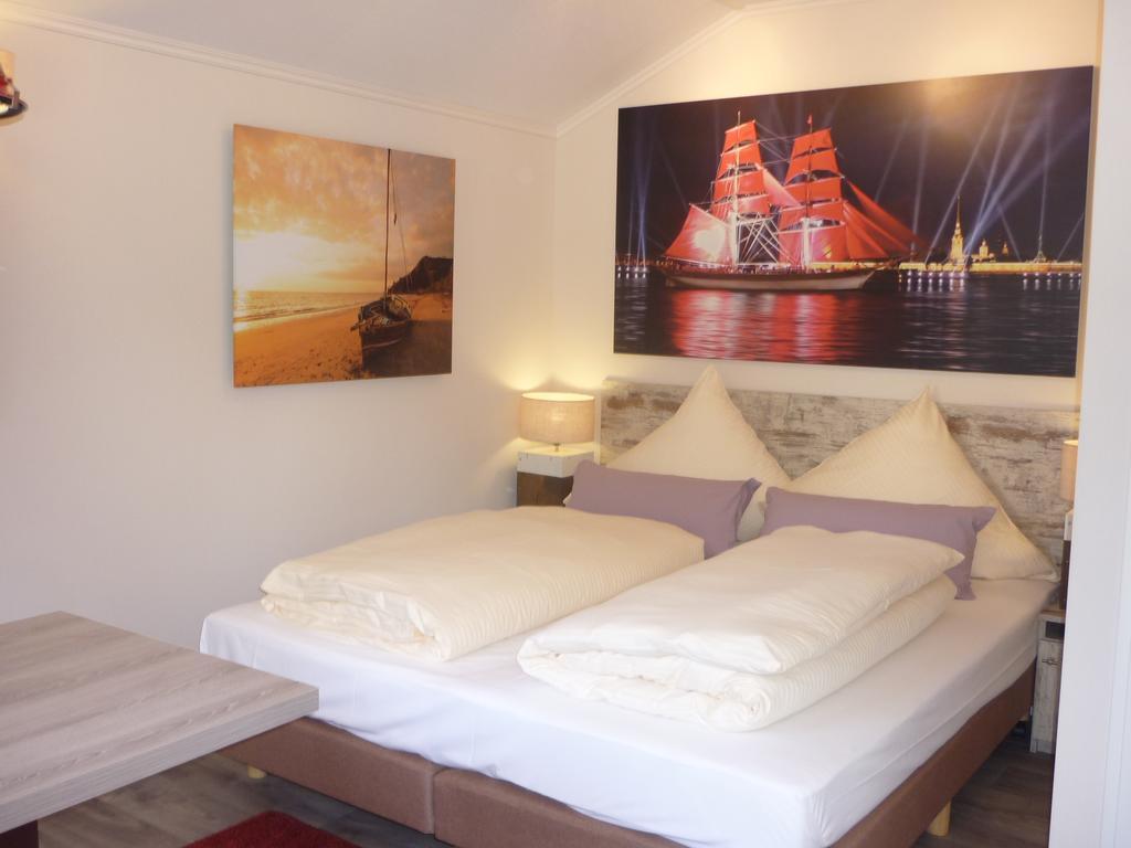 Zu Jeddelohs Lodge Hotel Gladenbach Esterno foto