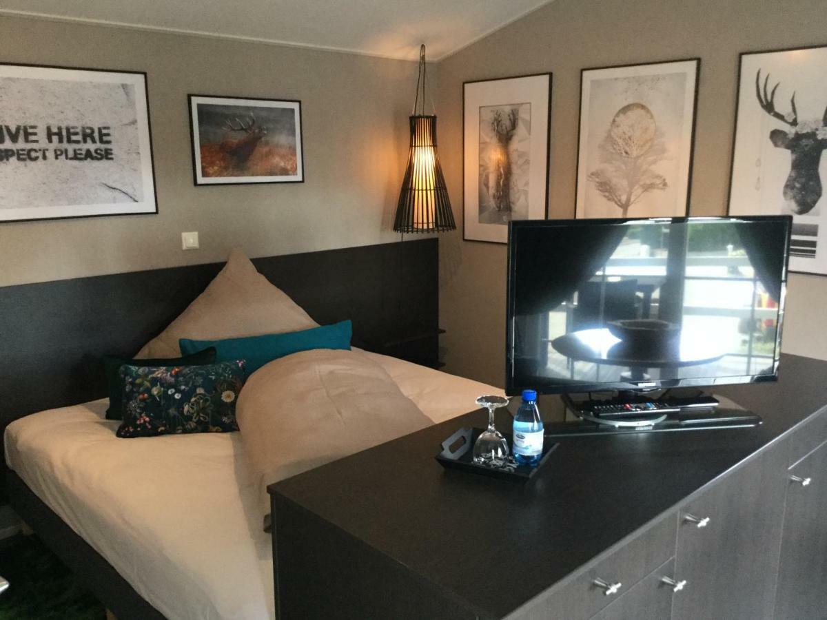 Zu Jeddelohs Lodge Hotel Gladenbach Esterno foto